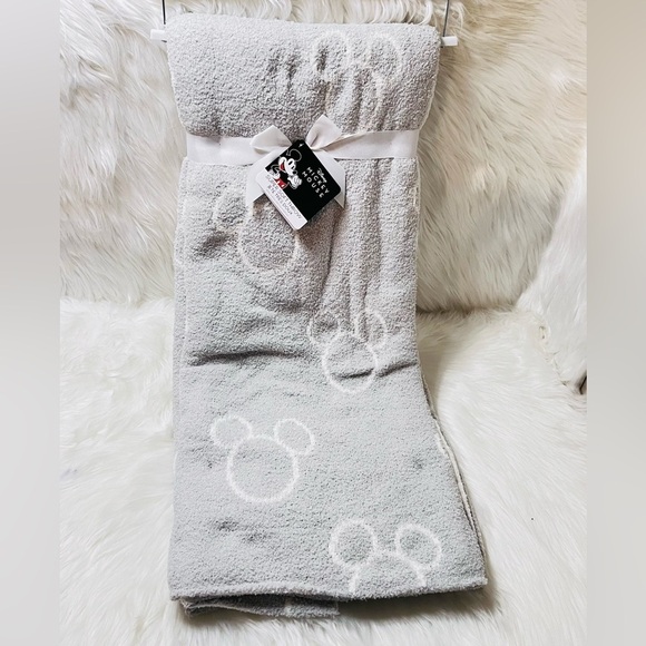 Mickey Mouse ThrowBlanket - Picture 2 of 4